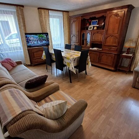 Location-Meuble Leilighet Issenheim Eksteriør bilde