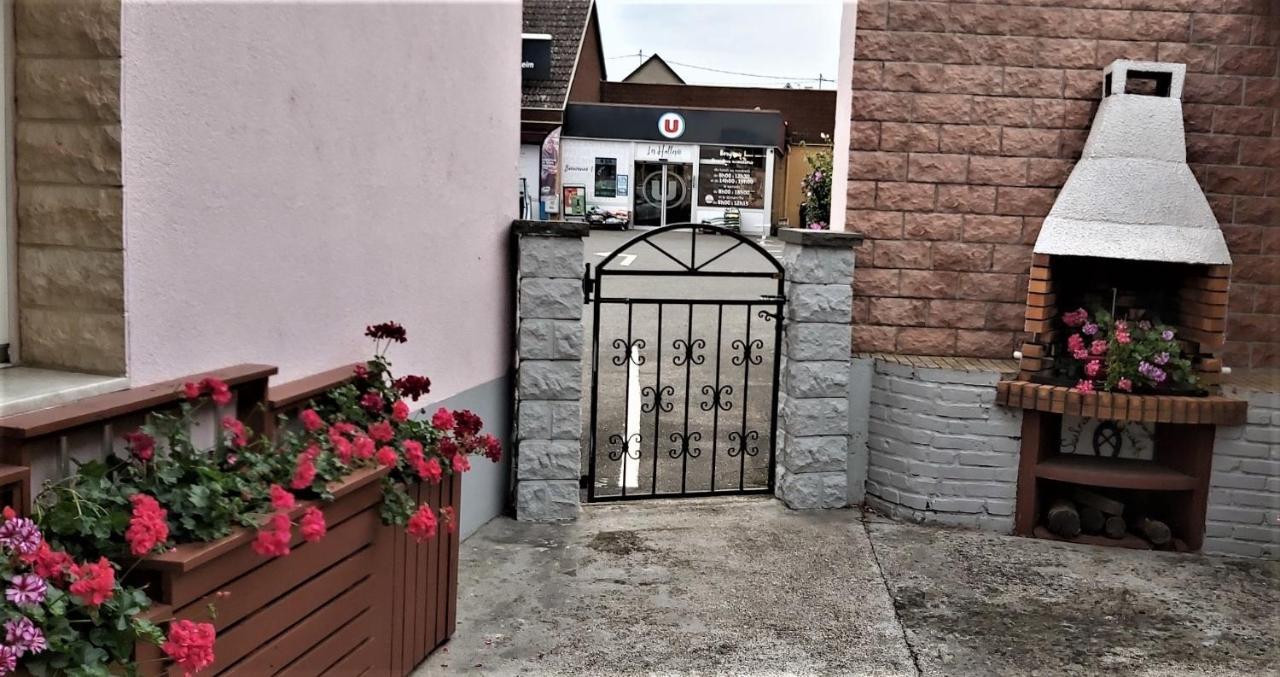 Location-Meuble Leilighet Issenheim Eksteriør bilde