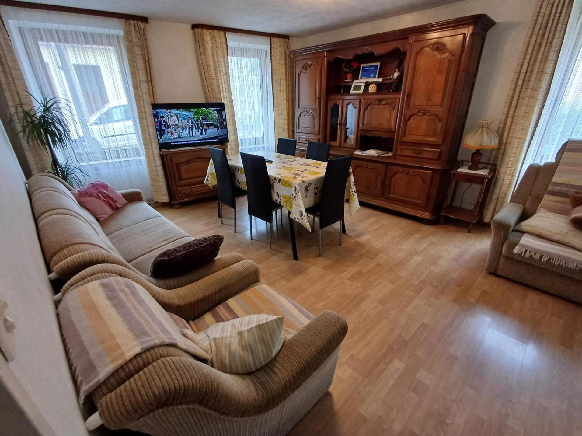 Location-Meuble Leilighet Issenheim Eksteriør bilde