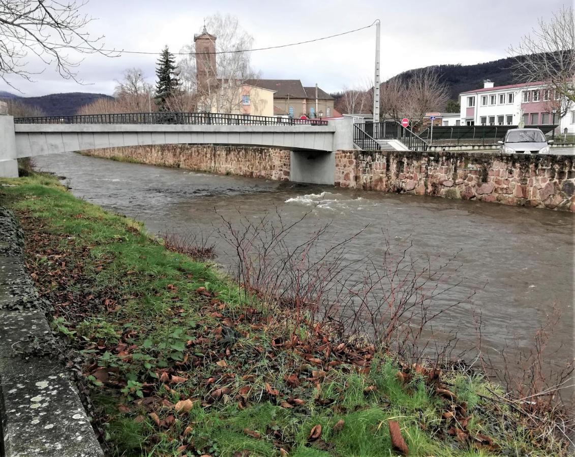Location-Meuble Leilighet Issenheim Eksteriør bilde
